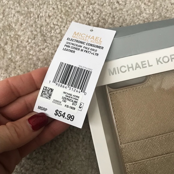 Michael Kors iPhone 7 Plus case - Picture 2 of 7